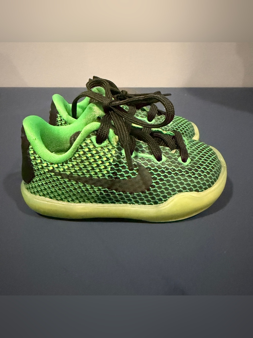 Nike Kobe 10 Vino Green Low Top Sneakers Lace Up 726069-333 Size 5C
